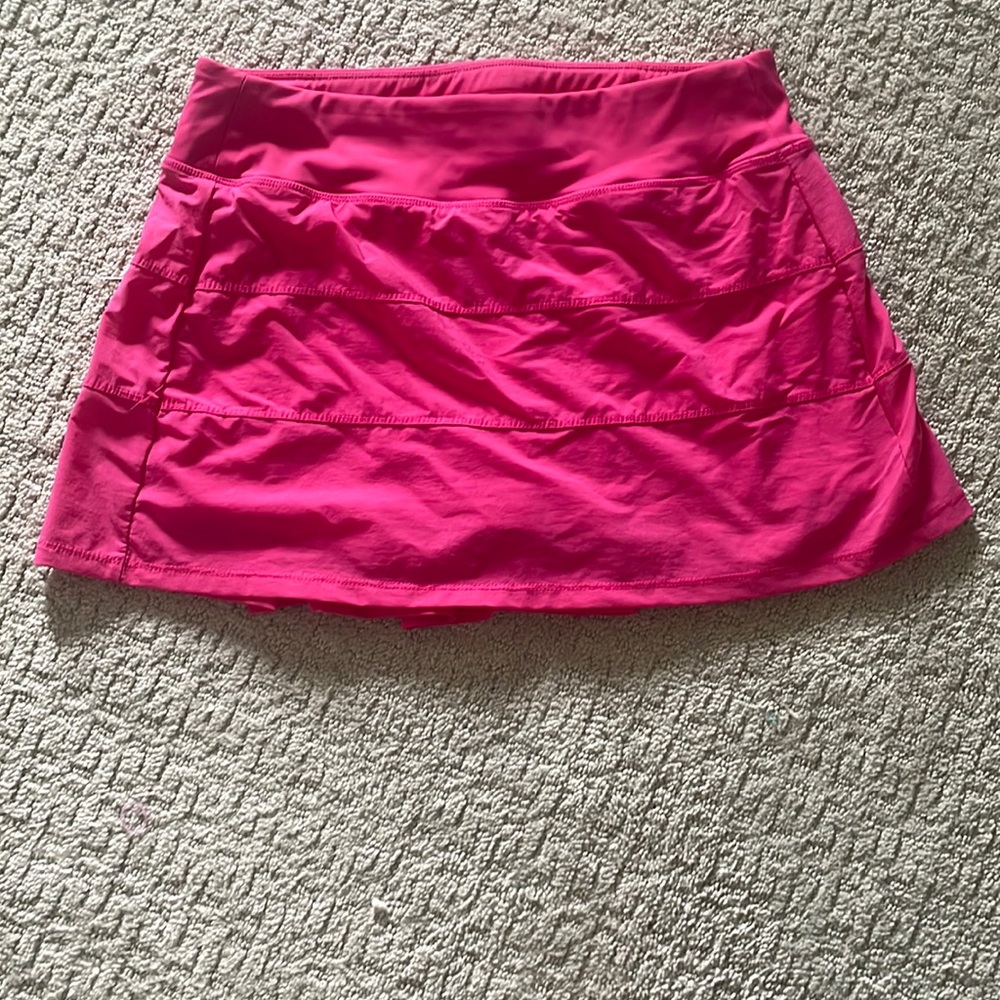Lululemon pace rival skirt in sonic pink size 6
